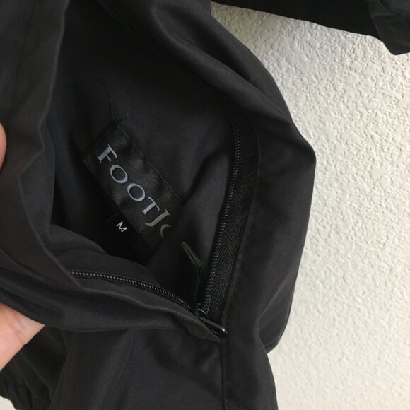 FootJoy Mens Medium Golf Top Short Sleeve Side Zip Pockets Black - Picture 4 of 10